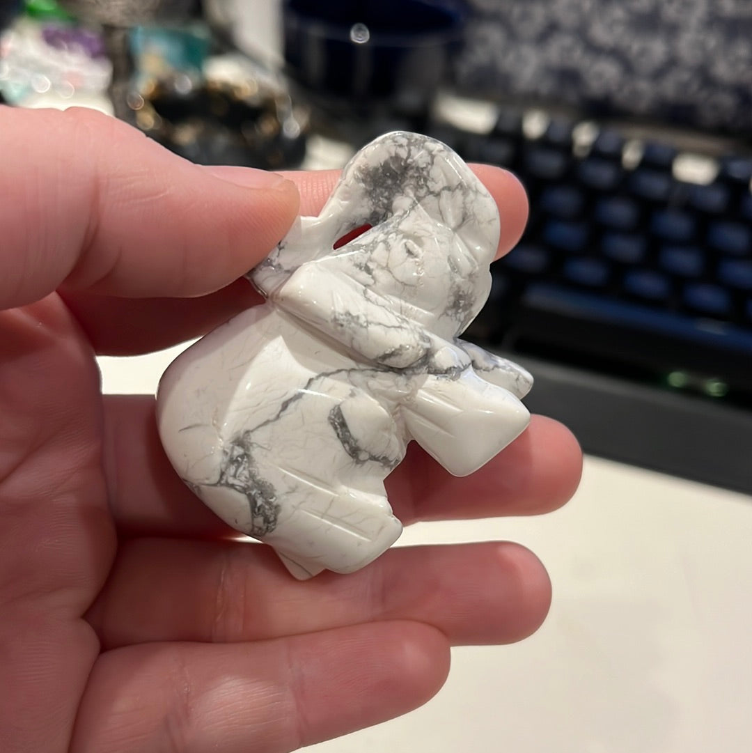 Howlite Elephant Carving