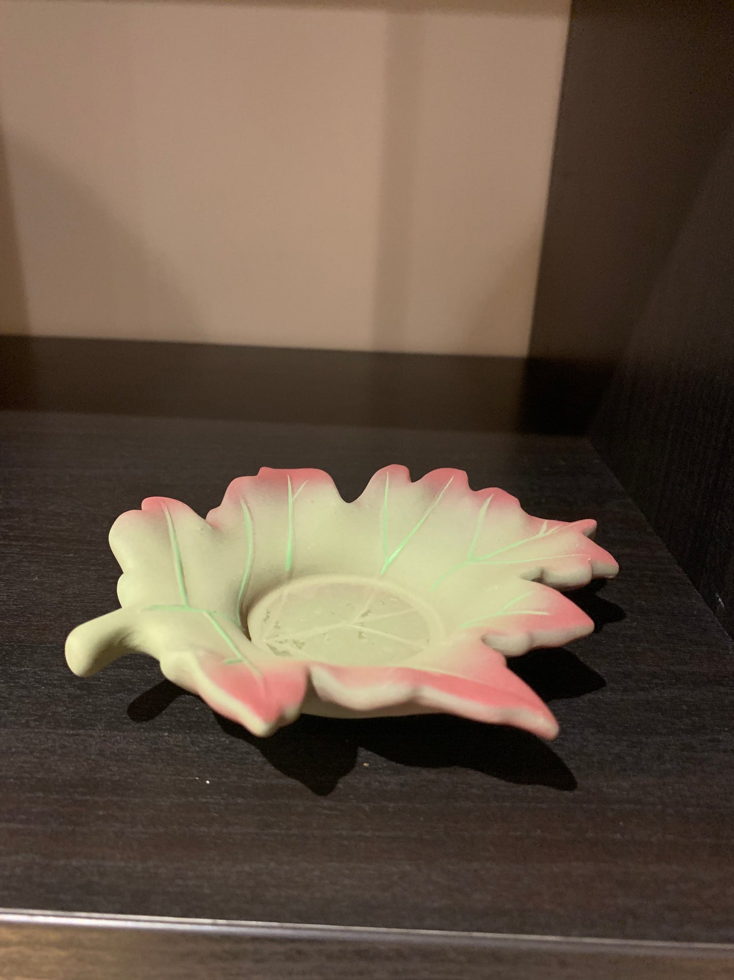 Green Leaf Tealight Holder